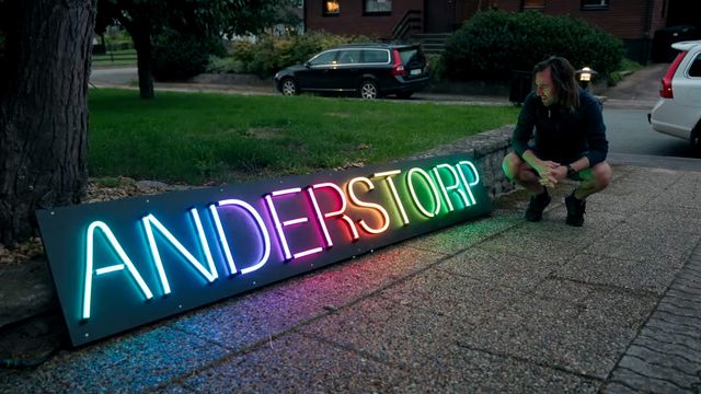 LED sign with 1600 pixels